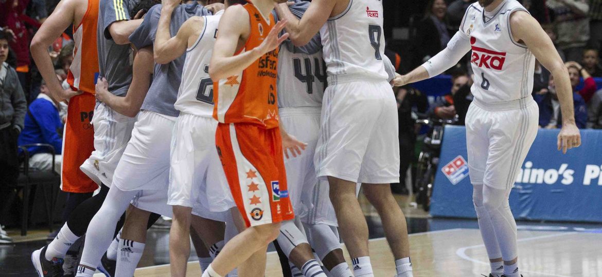 Endesa 22-23 Semana 21 Testigo triple Llull Portada y 03