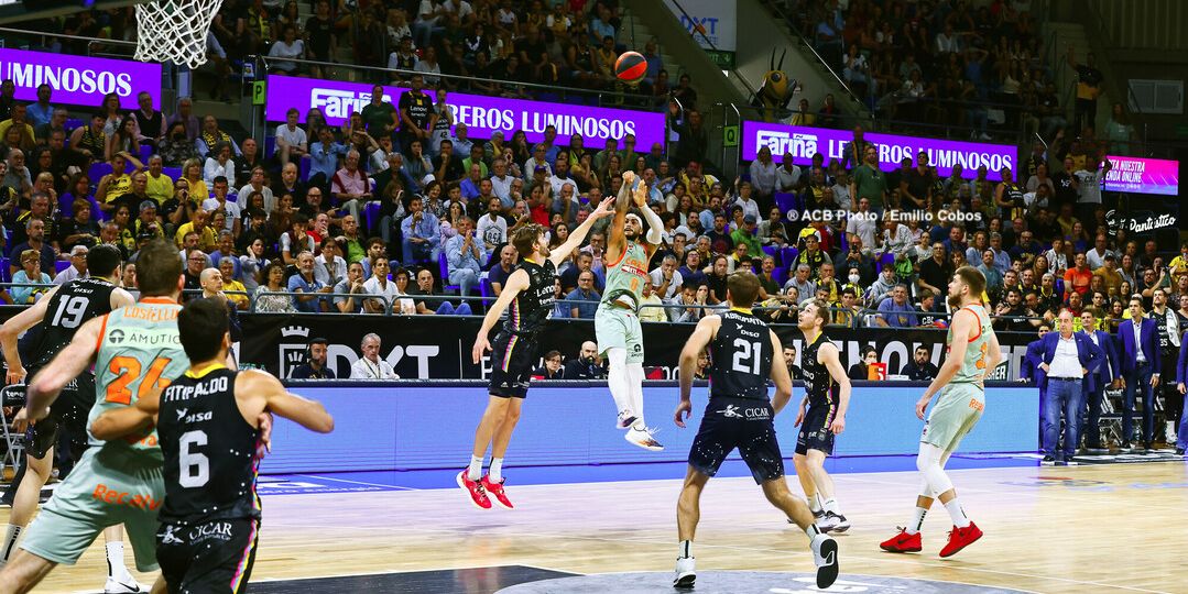 Endesa 22-23 Semana 29 Baskonia triples Portada